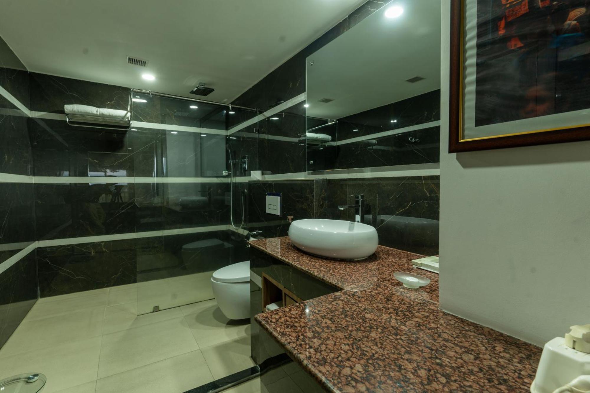 Kakarvitta Hotel Mechi Crown מראה חיצוני תמונה