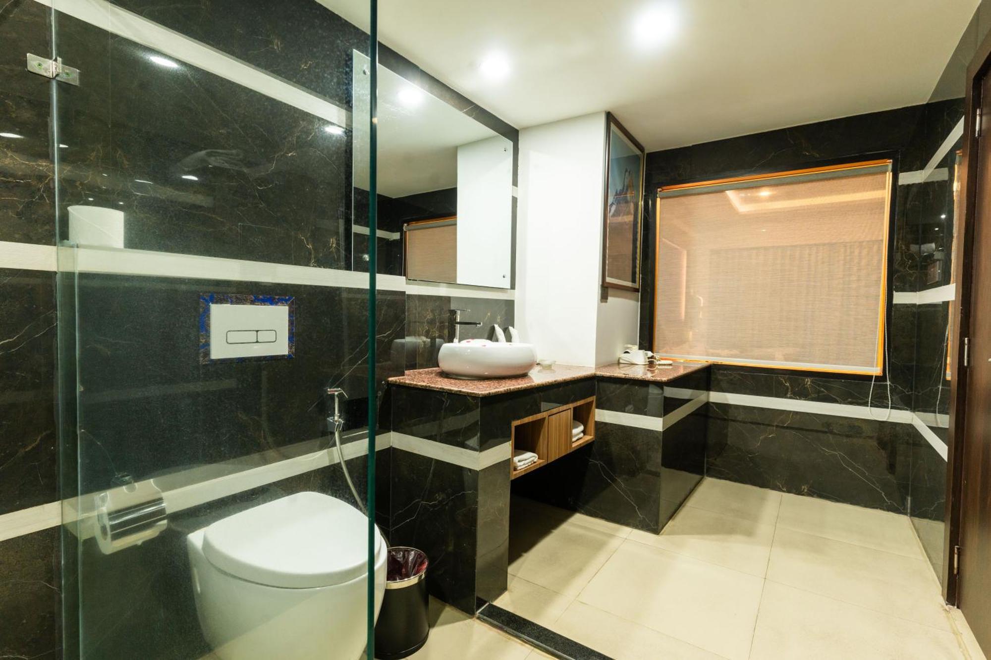 Kakarvitta Hotel Mechi Crown מראה חיצוני תמונה