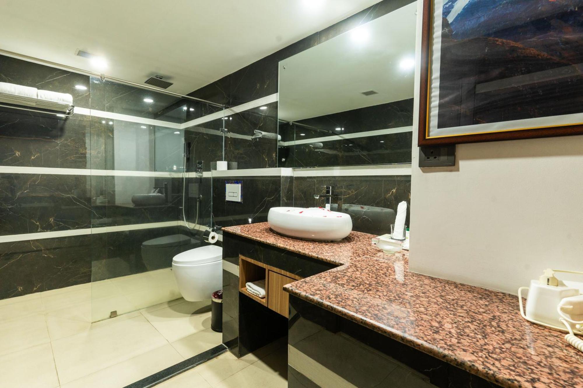 Kakarvitta Hotel Mechi Crown מראה חיצוני תמונה